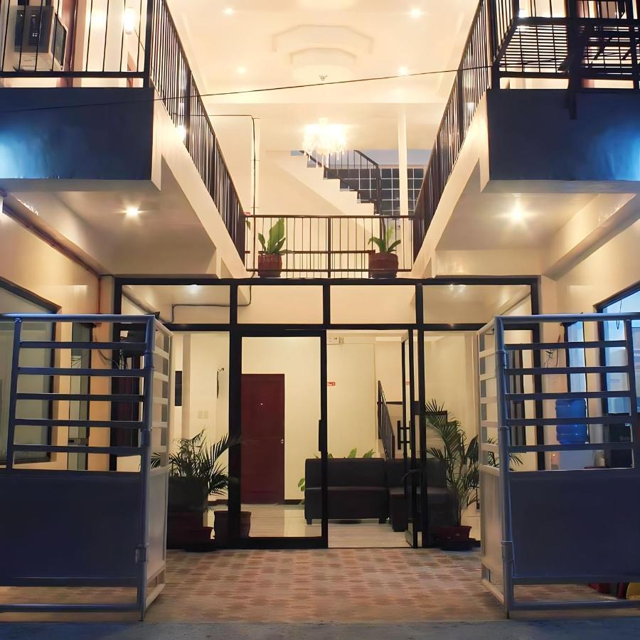 Luna Oslob Travellers Inn Bagian luar foto